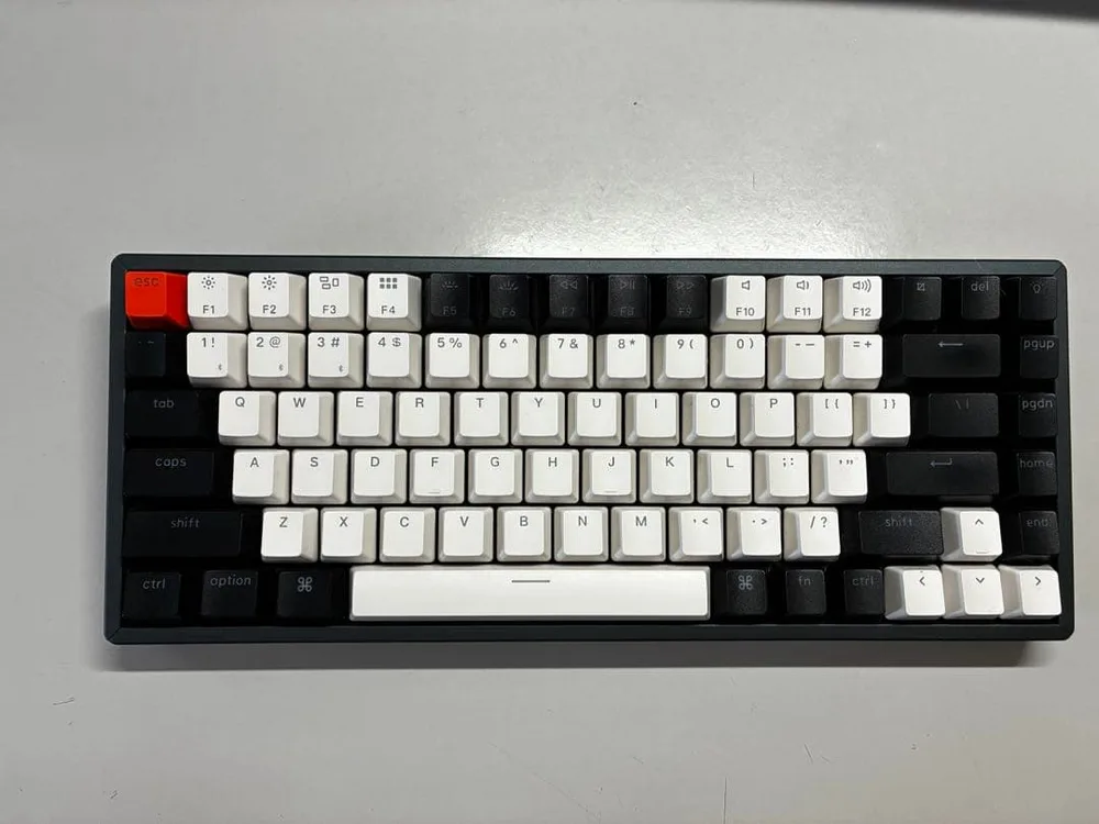 Keychron K2 ワイヤレスメカニカルキーボード