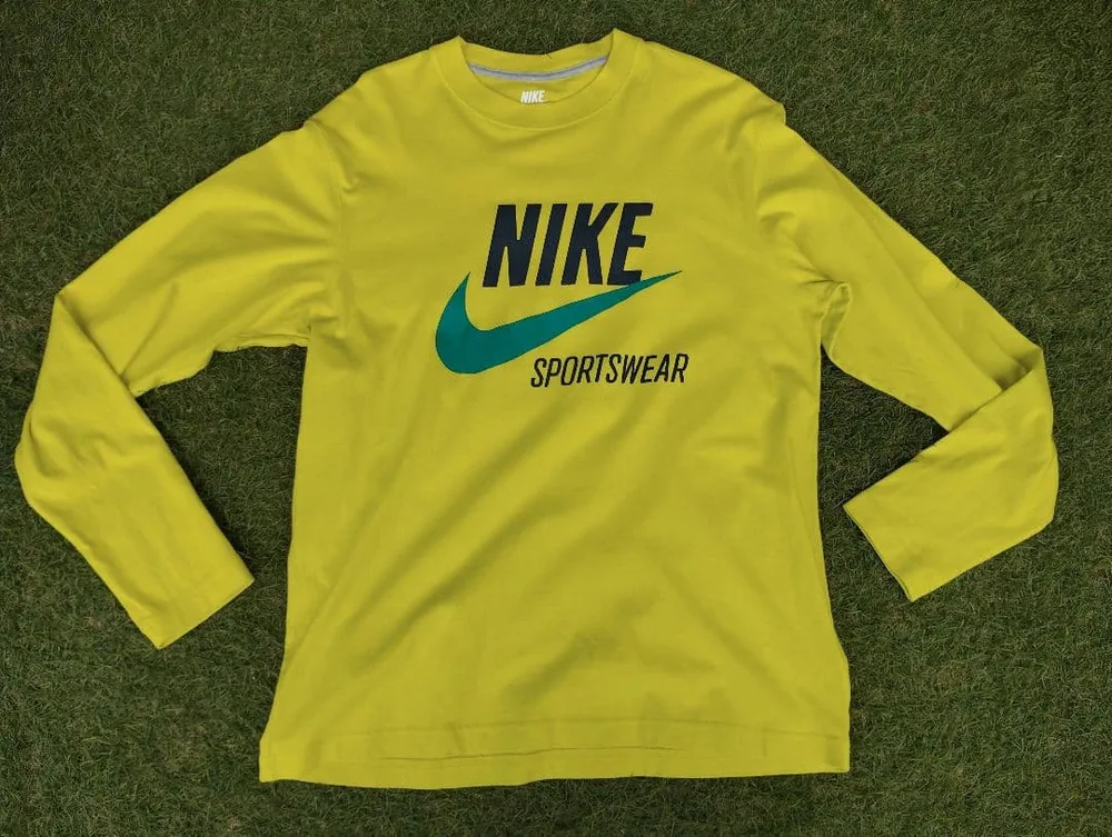 NIKE 長袖Tシャツ