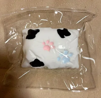 kikisquishy 牛柄 肉球 枕 スクイーズ