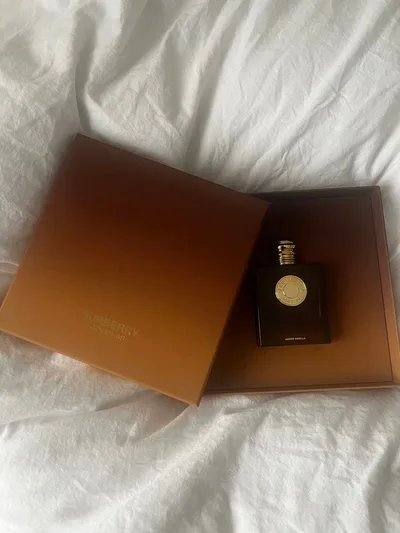 BURBERRY GODDESS アンバーバニラ オールドパルファム