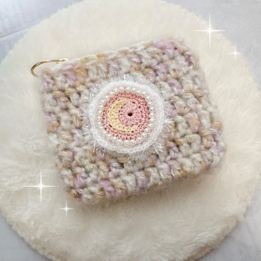 ハンドメイド 月モチーフファスナーミニポーチ ピンク