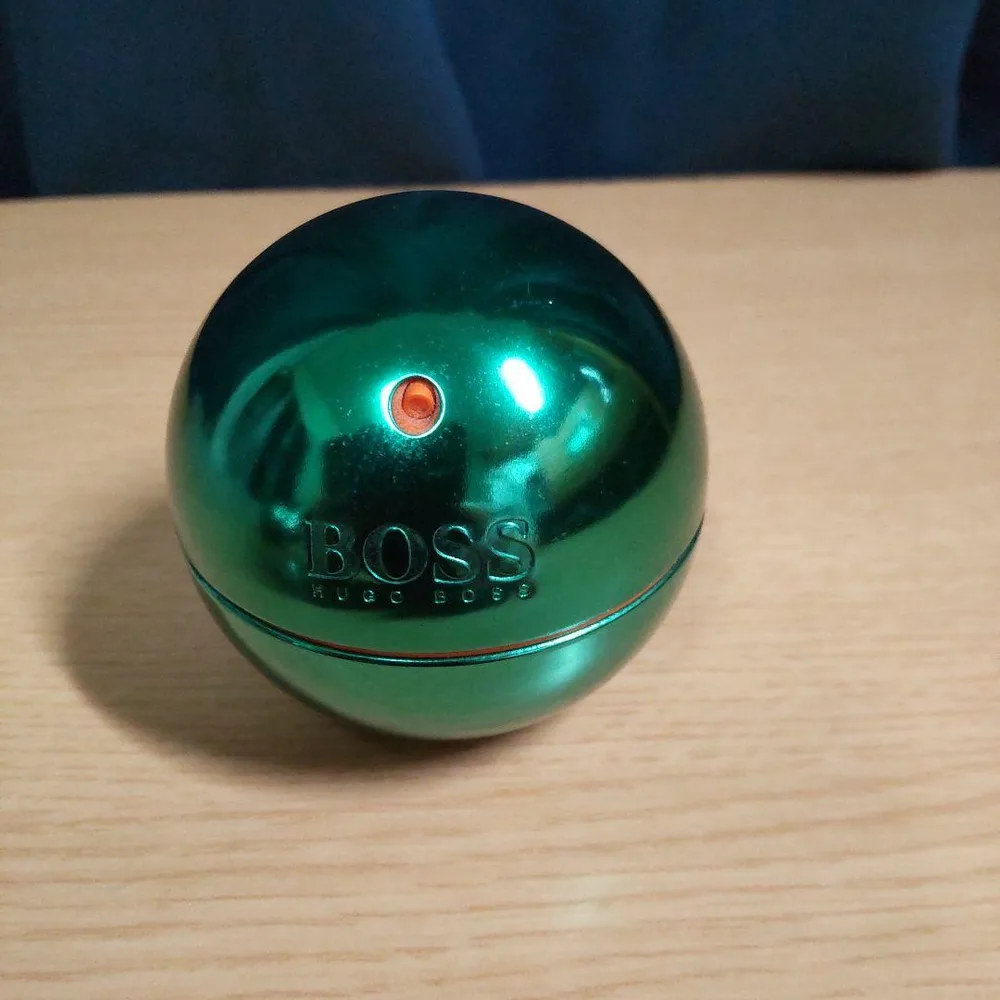 BOSS ボス グリーン エディション オードトワレ 40mL