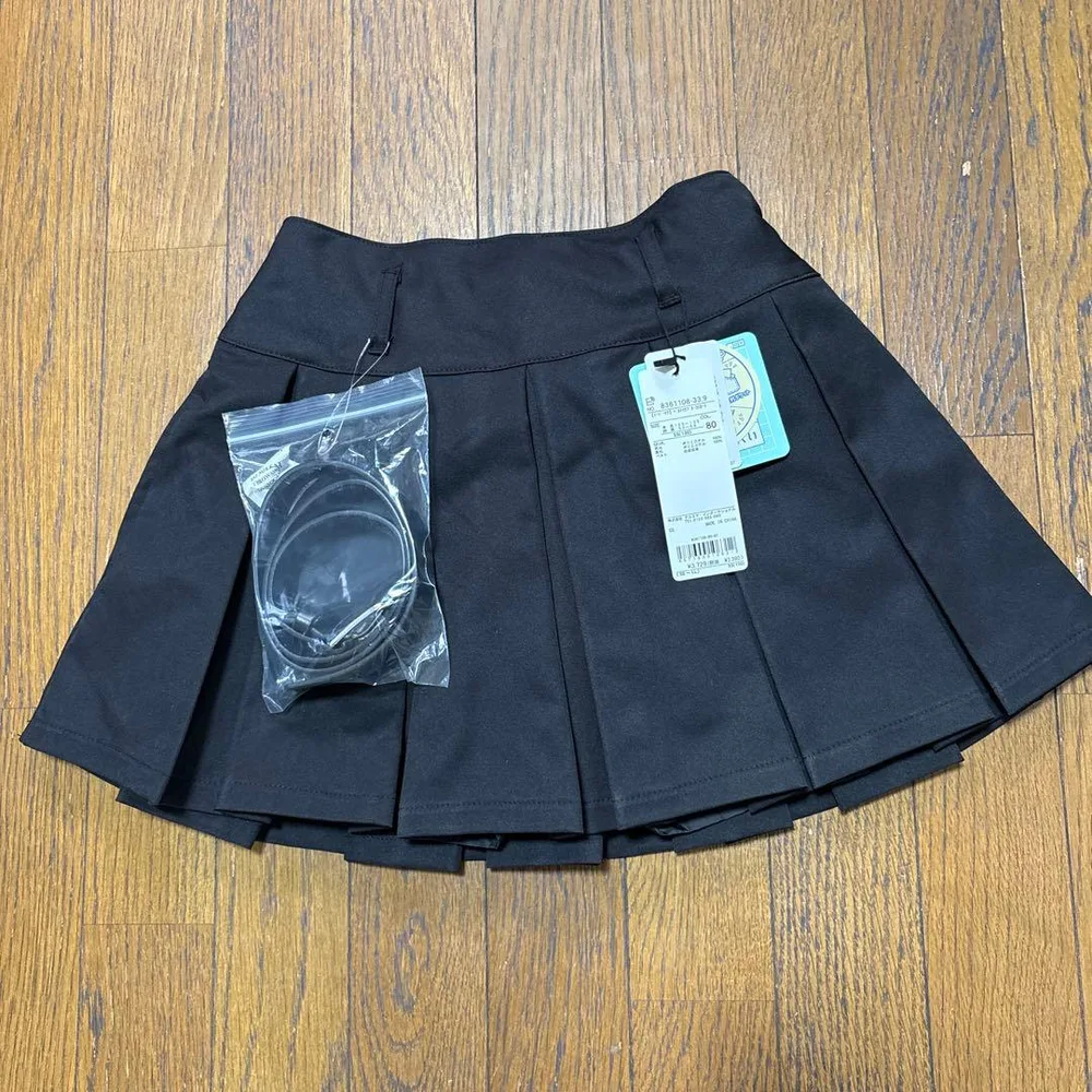 ラブトキシック 新品 ベルト付プリーツスカート ブラック SS(130)