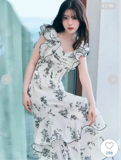 【新品・未使用】スナイデル フリルスリーブバリエプリントワンピース SNIDEL