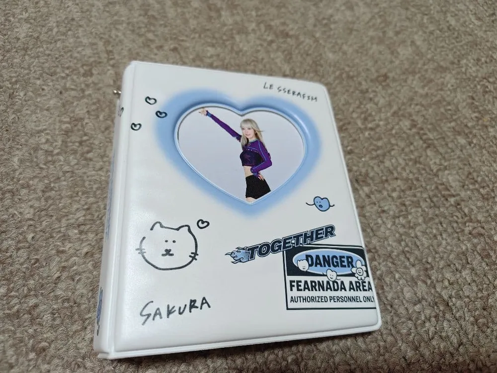 LE SSERAFIM FEARNADA サクラ フォトカード バインダー