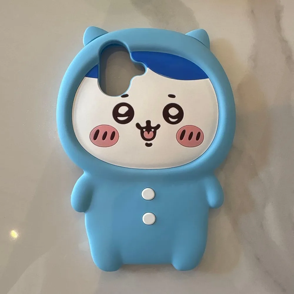 iPhone16ケース ハチワレ