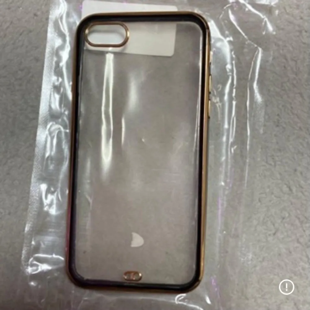 iPhone8クリアケース