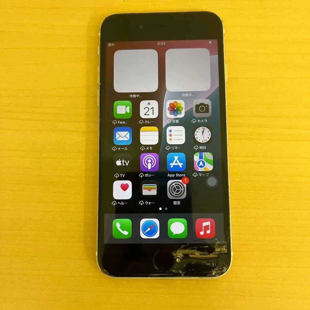 iPhone SE本体 第2世代 ホワイト64GB【ジャンク】