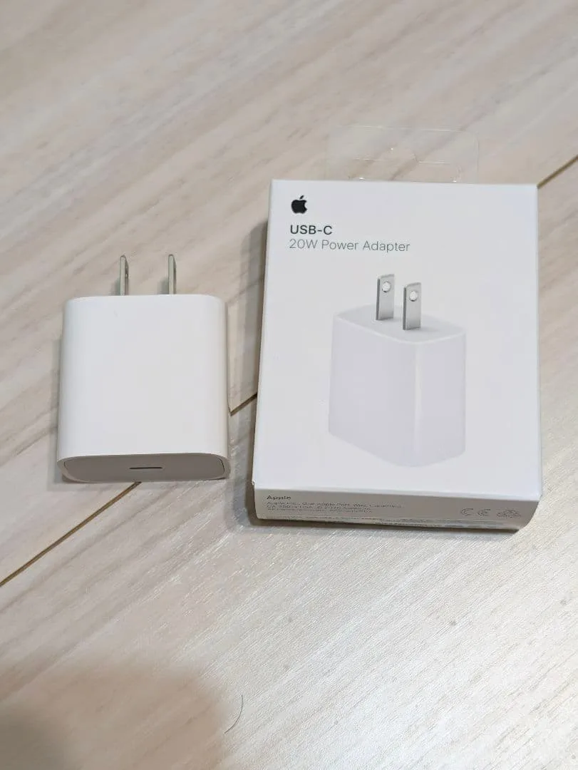 Apple 純正 20W USB-C電源アダプタ Lightning付