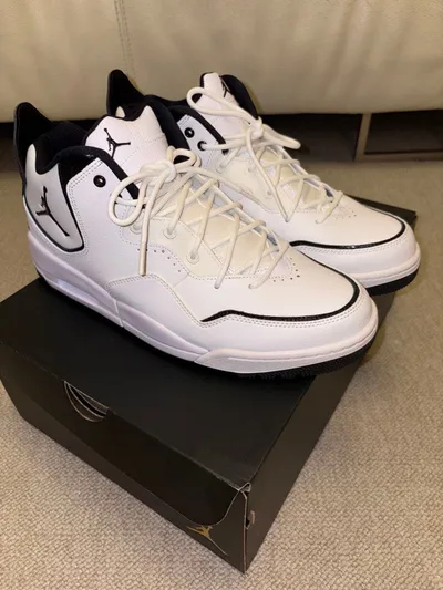 Jordan courtside 23 スニーカー ホワイト バスケ NIKE