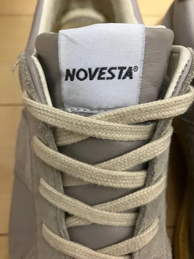 NOVESTA スニーカー グレー27cm