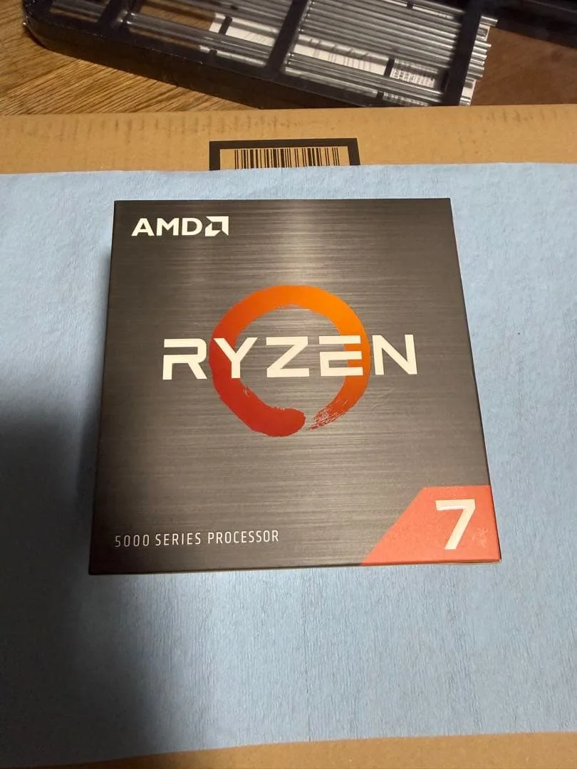 AMD Ryzen 7 5800XT CPU 本体 新品