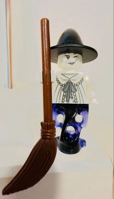LEGO ミニフィギュア 魔女 ほうき付き