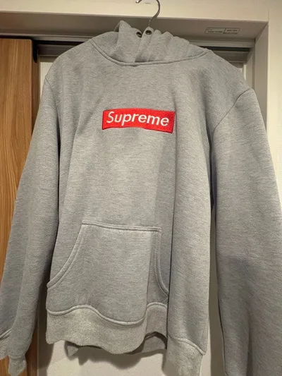 Supreme ボックスロゴ パーカー グレー