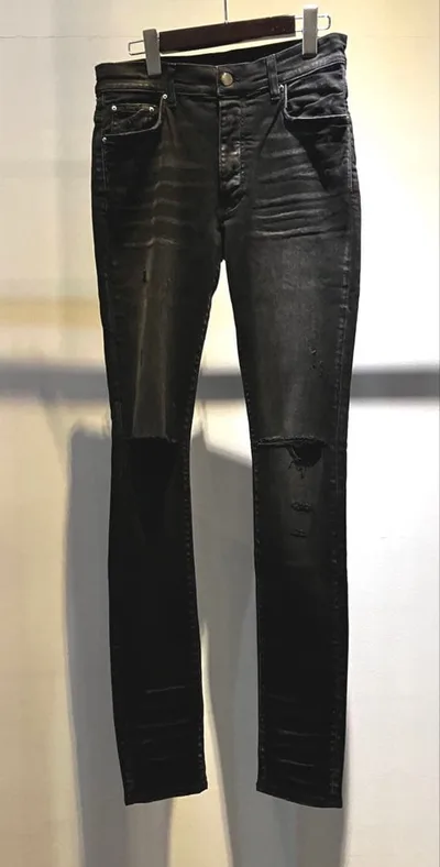 AMIRI アミリ 新品 ニースラッシュ スキニー ブラックデニム サイズ30