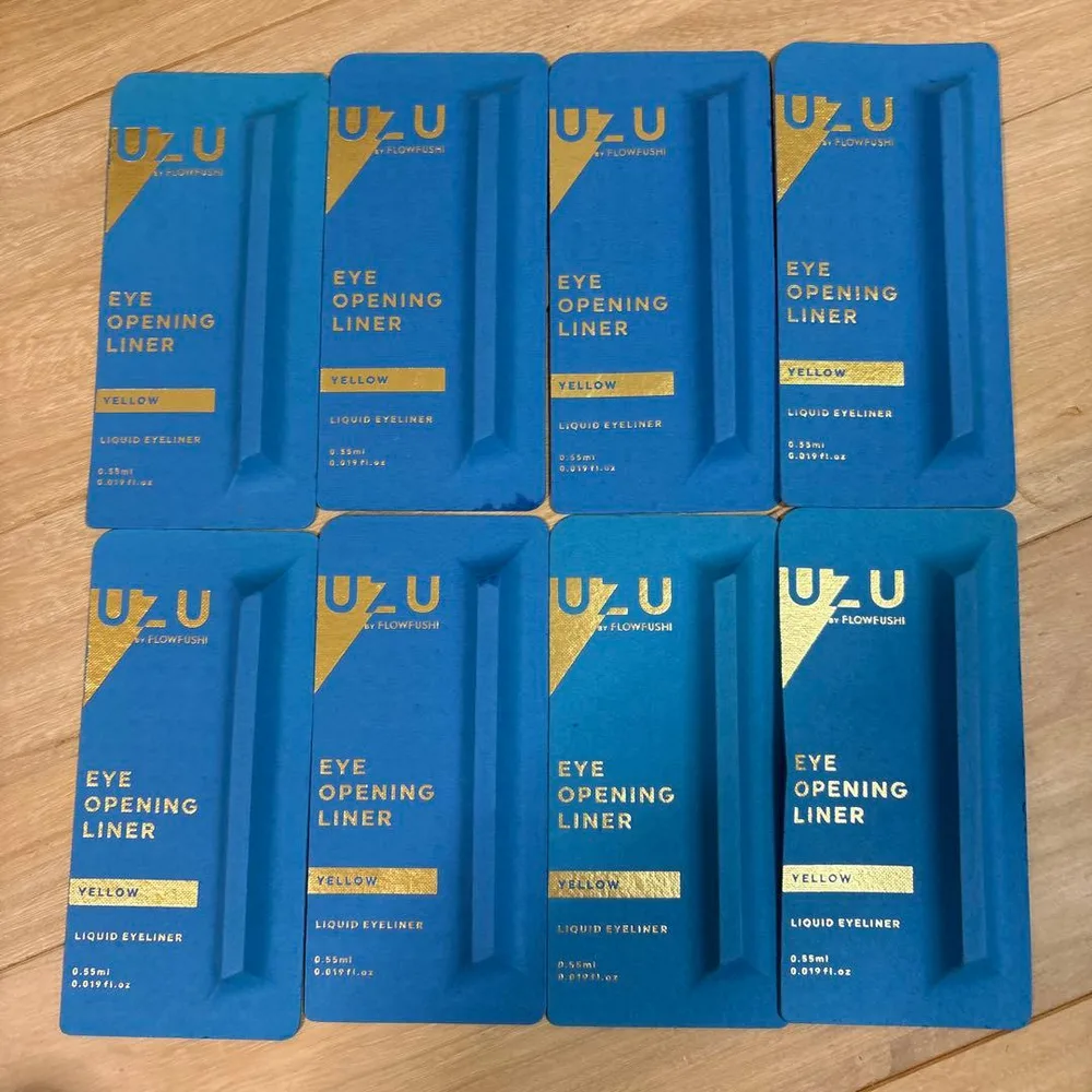 UZU BY FLOWFUSHI EYE OPENING LINER8本セット