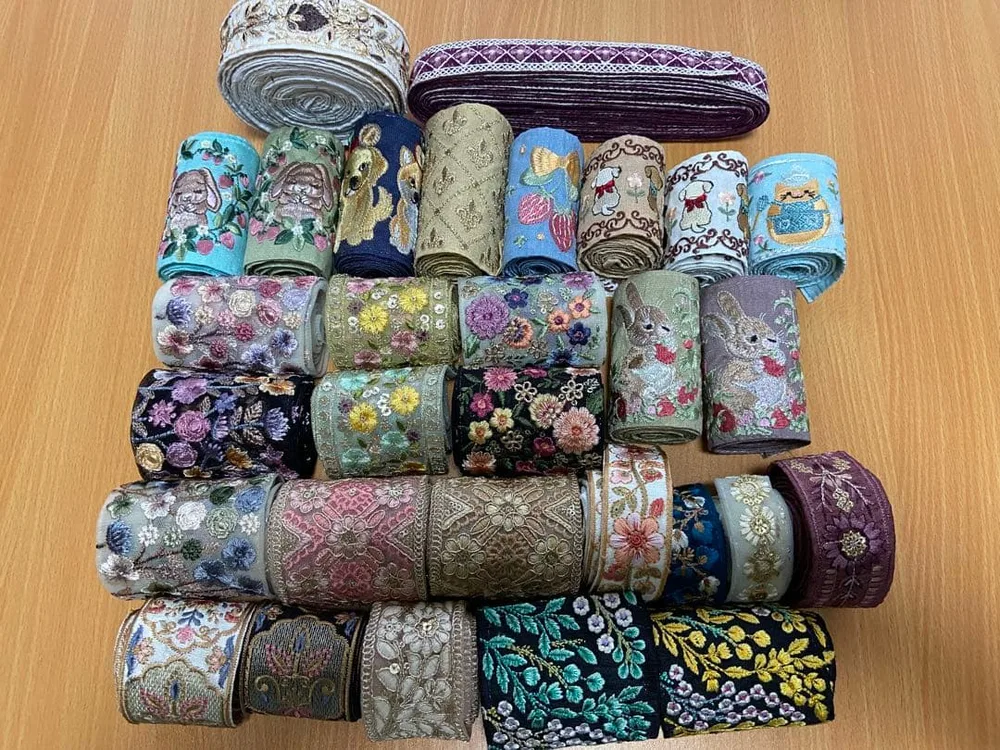 インド刺繍リボン まとめ売り 30種類 長尺多め‼️ ☆猫のラトカンつき☆