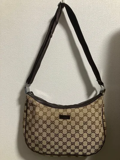 GUCCI GG柄 キャンバス ワンショルダーバッグ