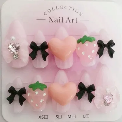 ♥︎現品♥︎ネイルチップ ピンク 地雷 量産 ゴテゴテ 平成女児 いちご