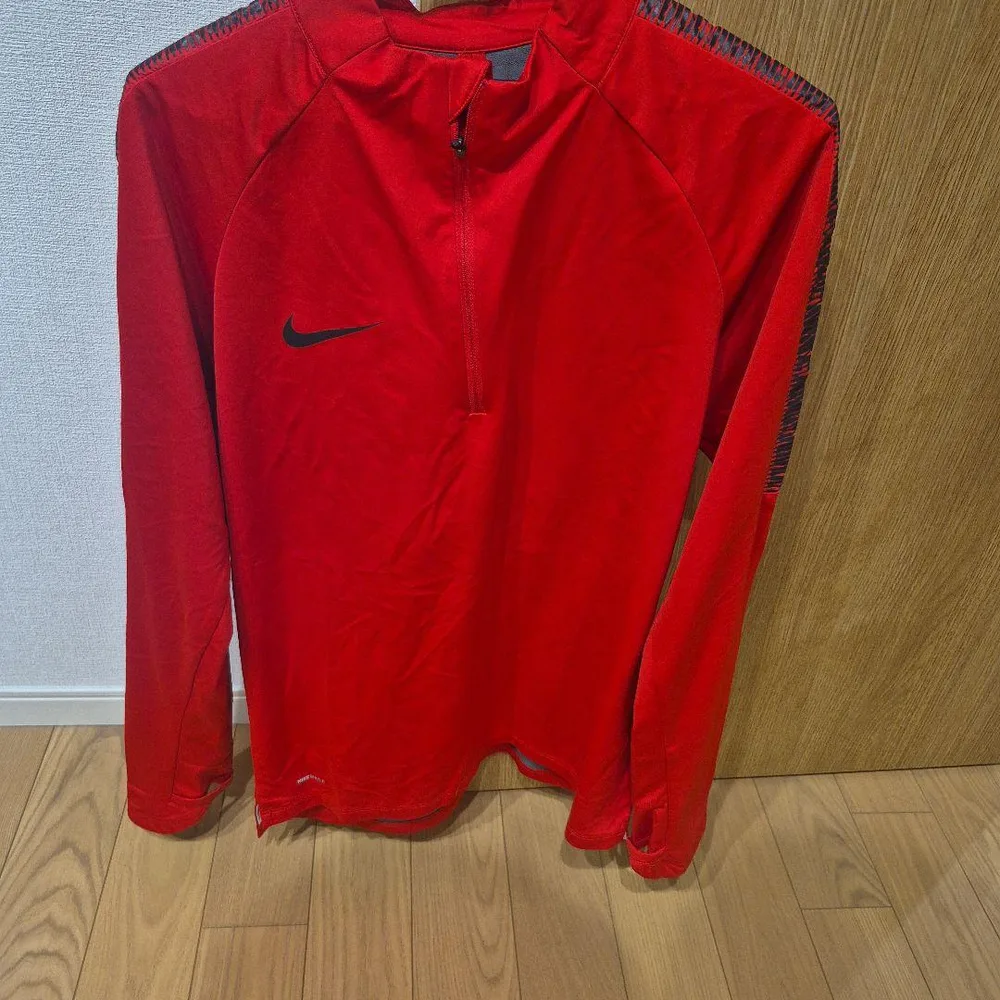 NIKE(ナイキ) SQUAD SHIELD長袖 ドリルトップ Mサイズ