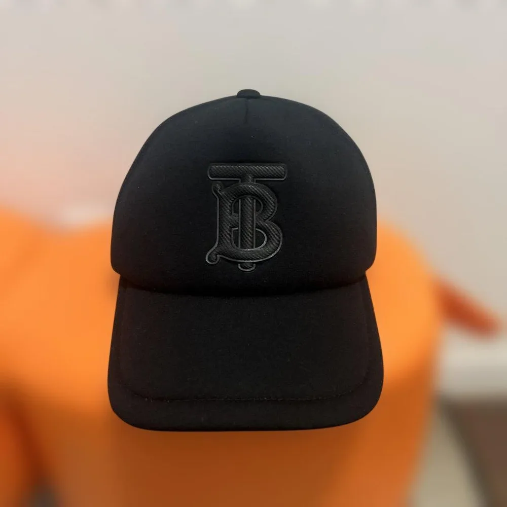 BURBERRY TBロゴ キャップ ブラック×ブラック