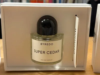 国内正規品 BYREDO SUPER CEDAR オードパルファム 50ml
