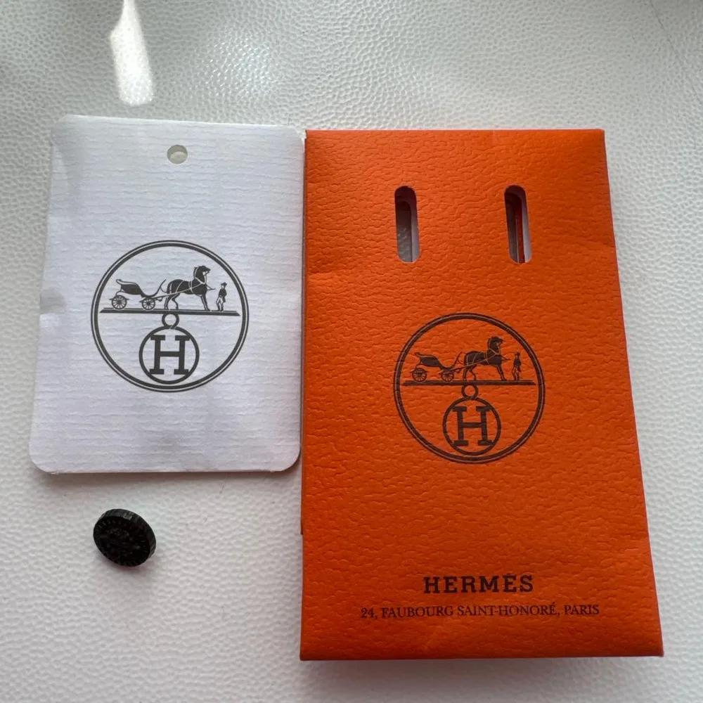 HERMES エルメス 替えボタン