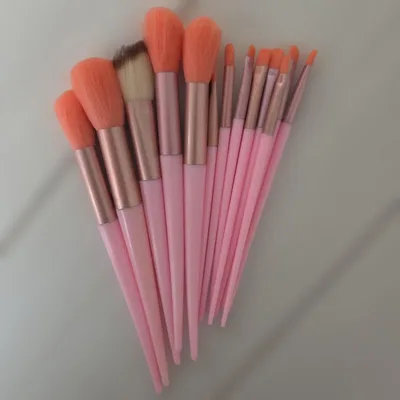 新品 メイクブラシ13本セット ピンク
