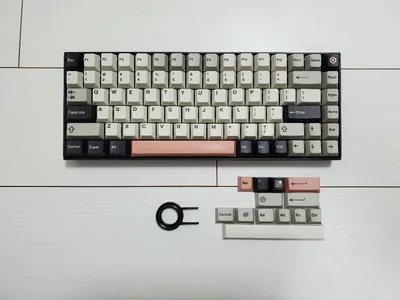 Keychron K2 メカニカルキーボード 【赤軸】