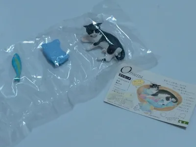 ネコ ナーゴコレクション ハチワレ ミニチュア