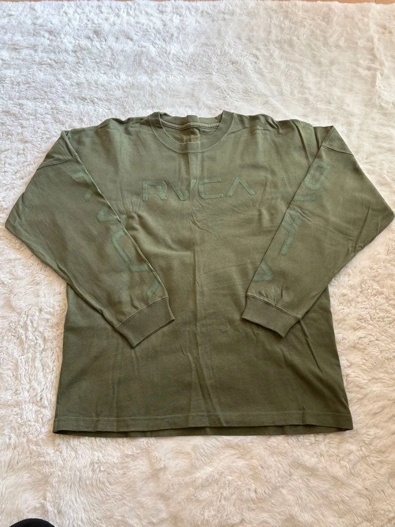 RVCA 長袖Tシャツ オリーブグリーン