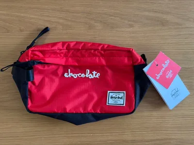 Herschel Supply x Chocolate バッグ