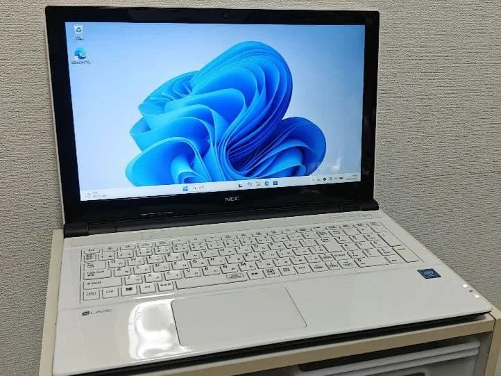 NEC LAVIE NS150/E ノートPC 本体