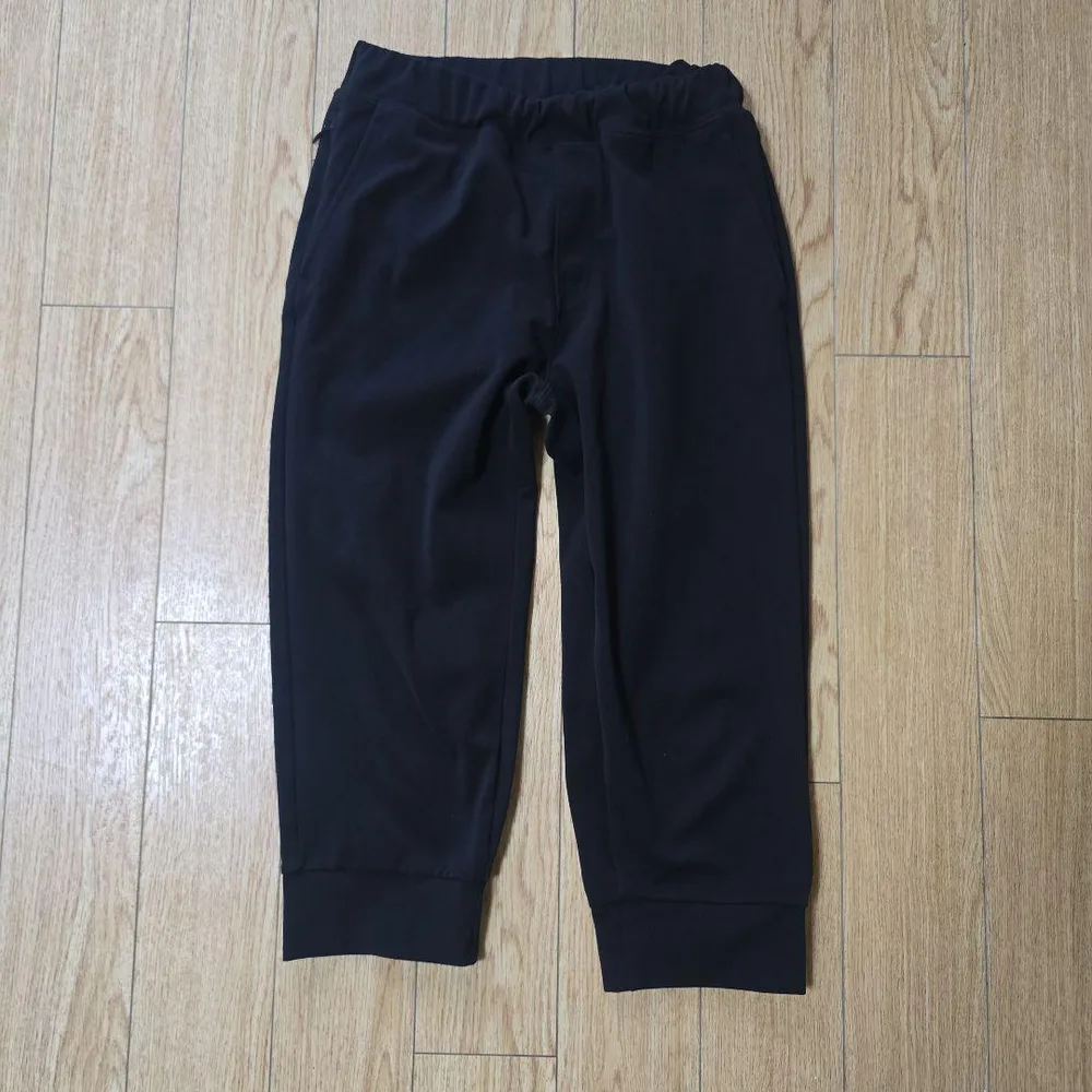 UNIQLO ジャージ パンツ 黒 150