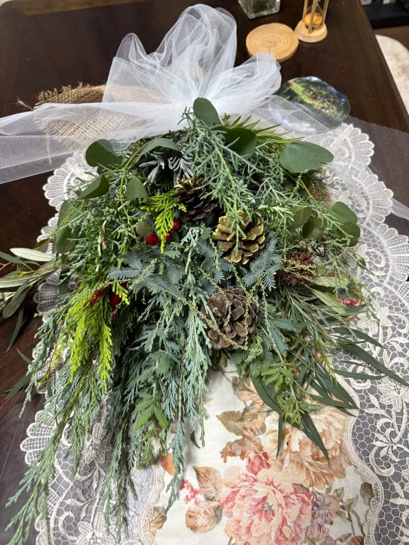 クリスマススワッグ 針葉樹 松ぼっくり