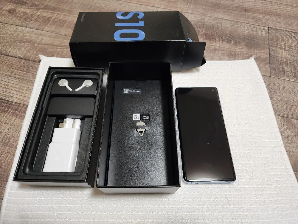 Samsung Galaxy S10 ブルー 楽天モバイル版