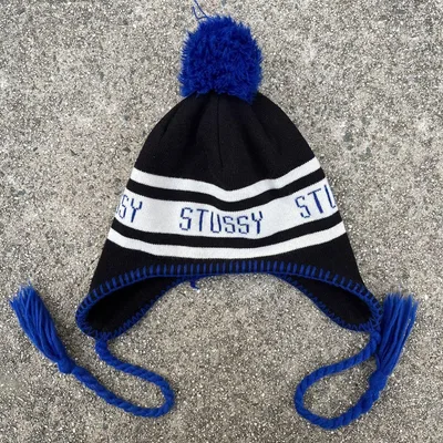 STUSSY ニット帽 ビーニー ポンポン付き 値引き〇