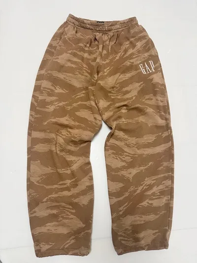 GAP カモフラージュ柄 スウェットパンツ
