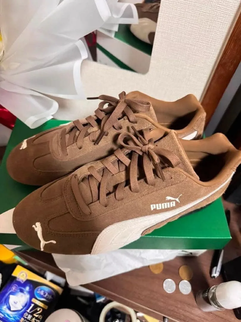 PUMA รองเท้าผ้าใบหนังกลับสีน้ำตาล