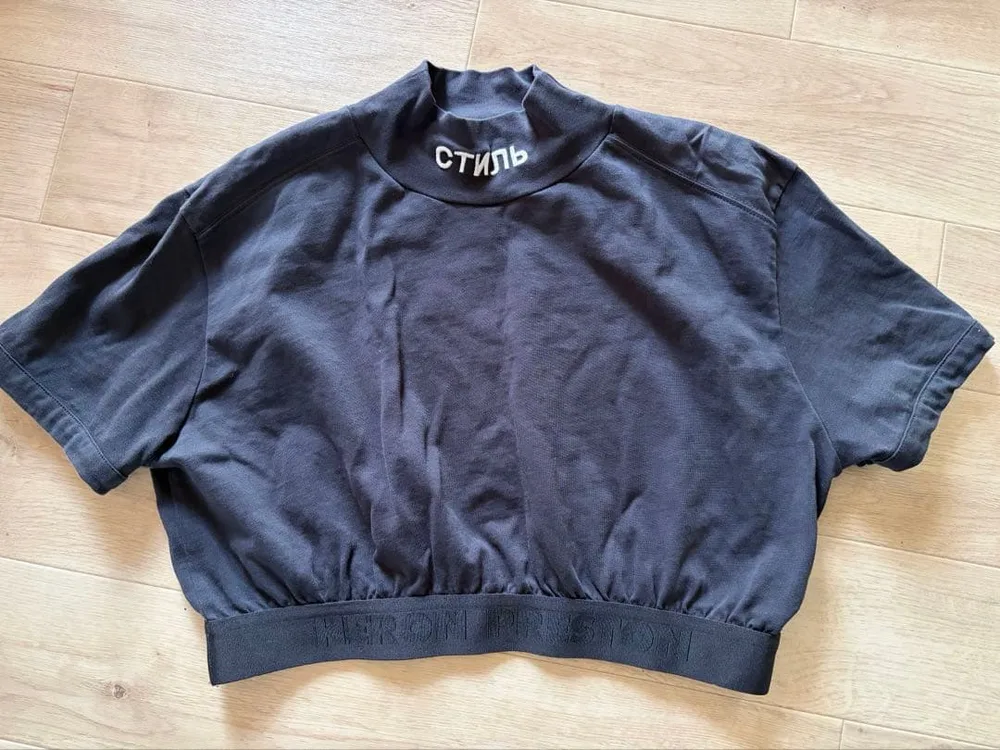 HERON PRESTON モックネック クロップドTシャツ ブラック