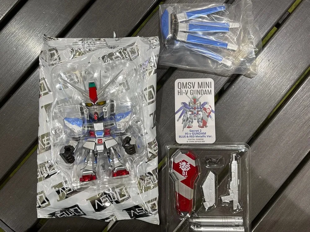 QMSV MINI Hi-ν GUNDAM Secret 2