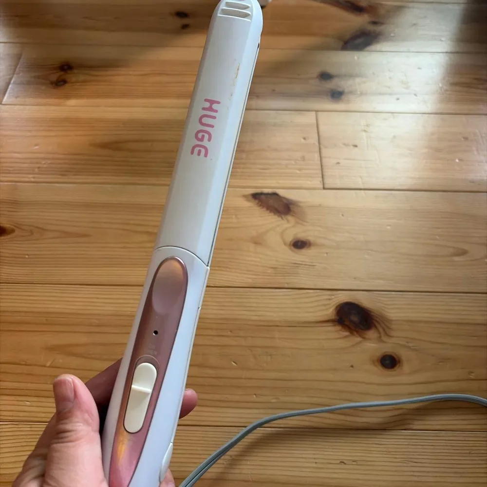 HUGE ストレートヘアアイロン 本体