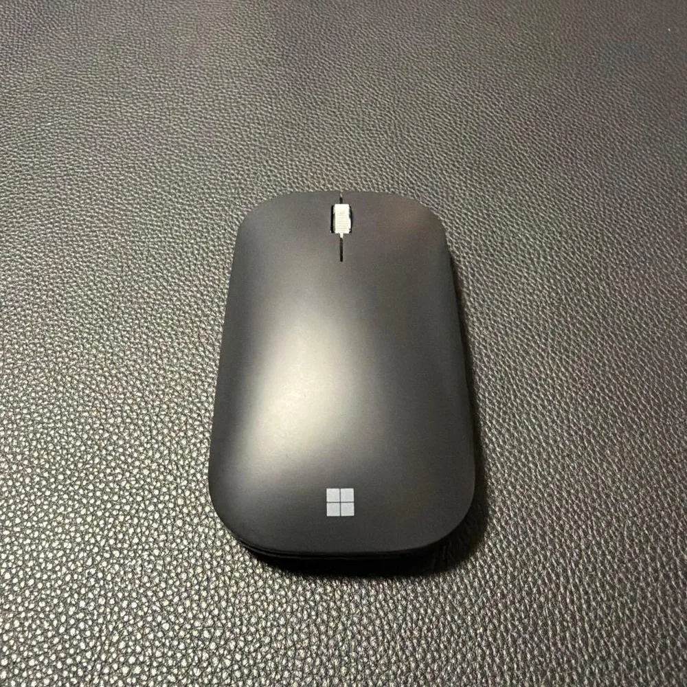 Microsoft Surface & Modern mouse