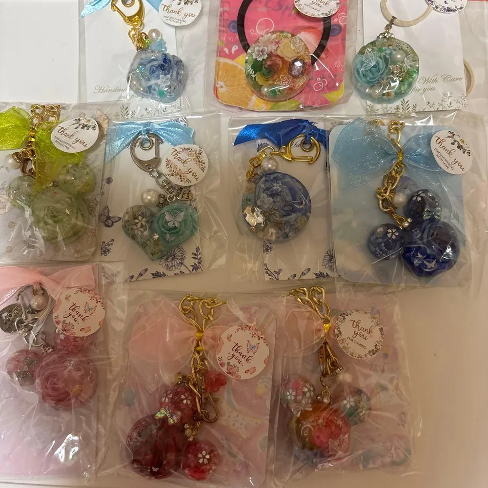 レジン ハンドメイド ネックレス&キーホルダー&ヘアゴム まとめ売り