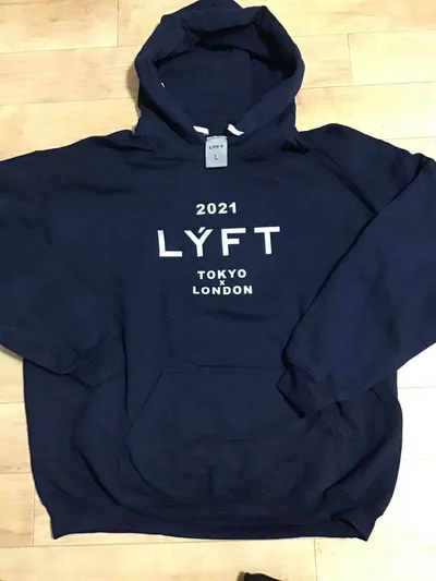 【新品未使用】【韓国人気商品】LYFT パーカー ネイビー Lサイズ