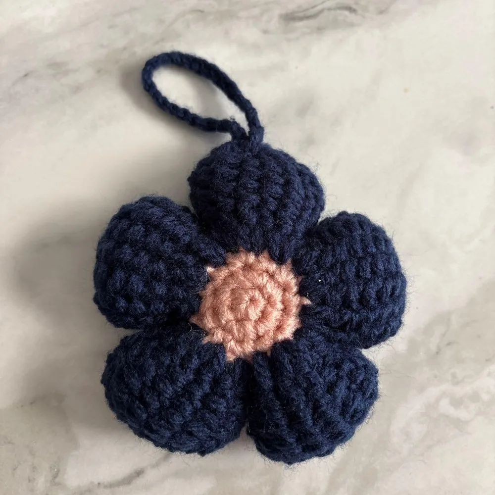ハンドメイド 手編み フラワー チャーム