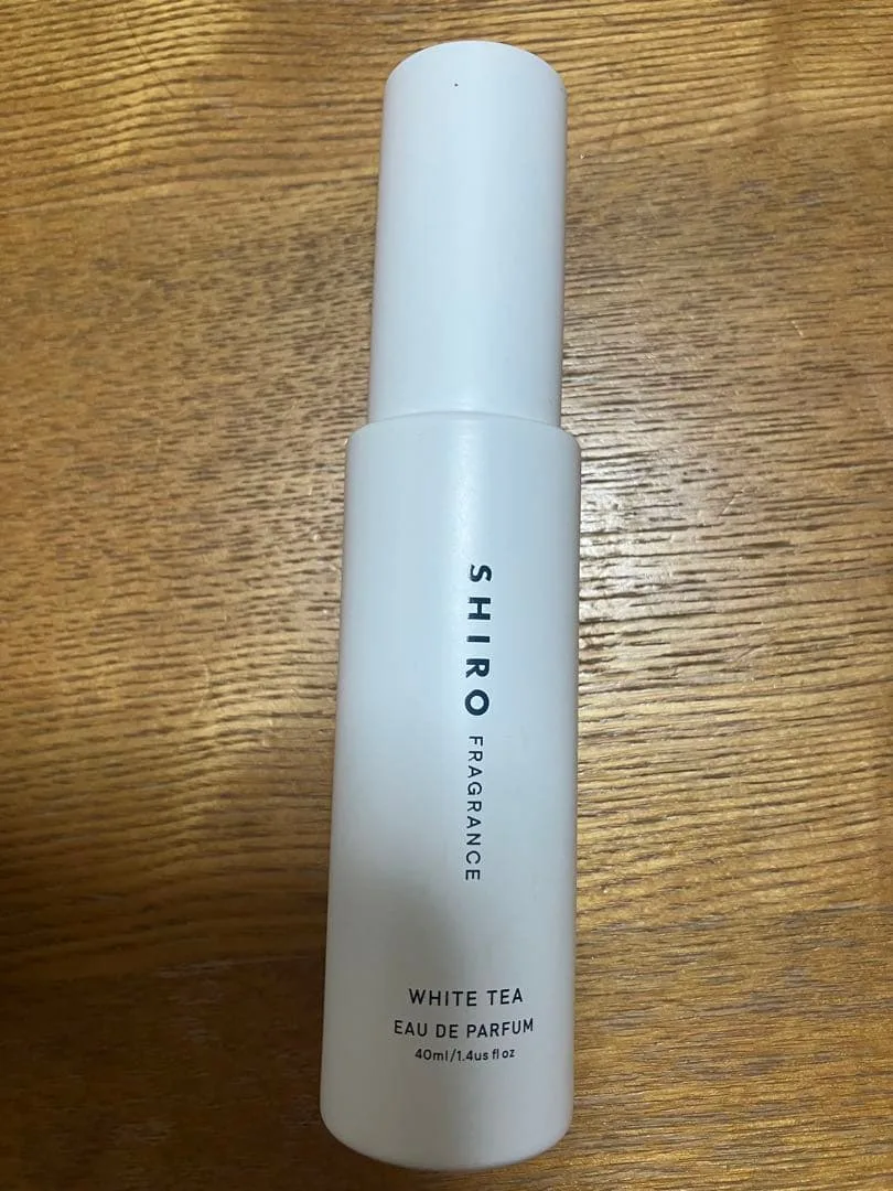 Shiro ホワイトティー オードパルファン