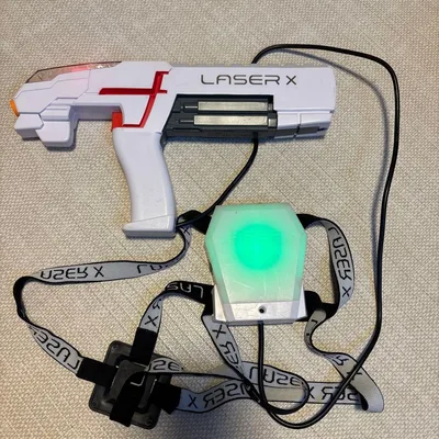 ปืนเลเซอร์ LASER X พร้อมเสื้อกั๊กปืนของเล่น