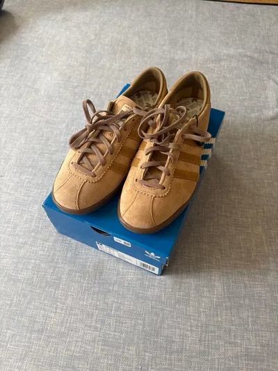 adidas TOBACCO รองเท้าผ้าใบ สีน้ำตาล 24.5ซม