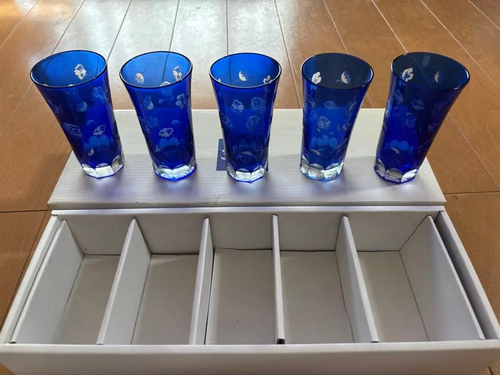 未使用きりこ 青色ガラス 花柄グラス 5客セット